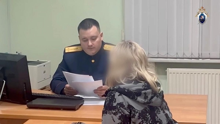 Отец девочки, сброшенной матерью с балкона, находится в заключении