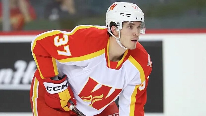 Шайба Кузнецова помогла "Калгари" обыграть "Айлендерс" в НХЛ